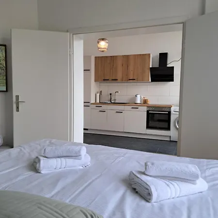 Apartment Livora Vincent - Art Design Mit Balkon